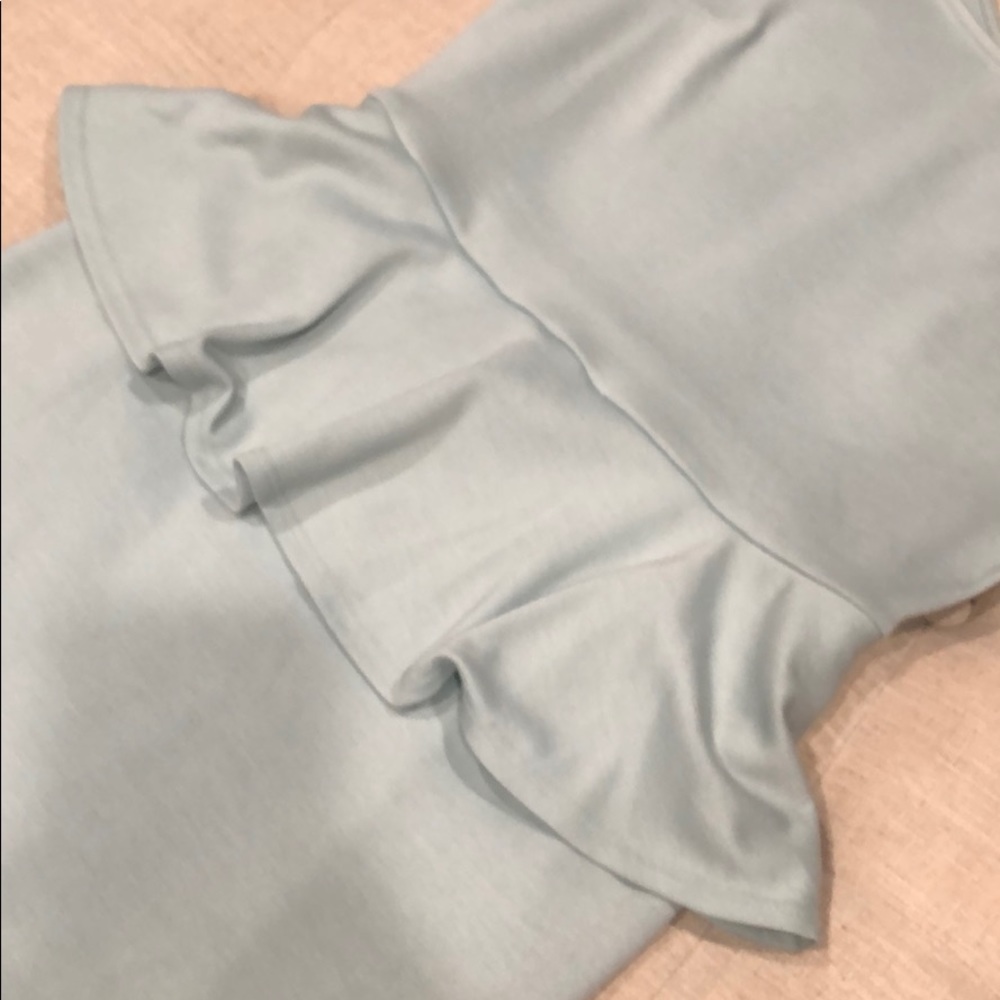 Mint colored soft peplum mini dress for spring - Picture 3 of 4